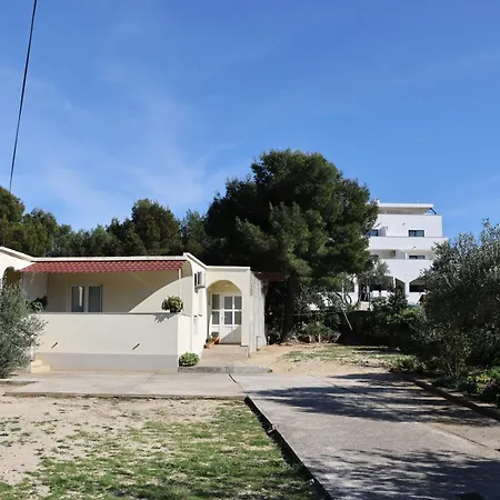 Apartment Zlatko Jezera