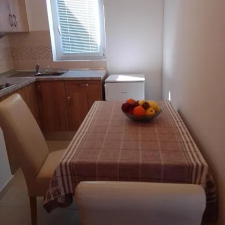 Apartman Zlatko Jezera